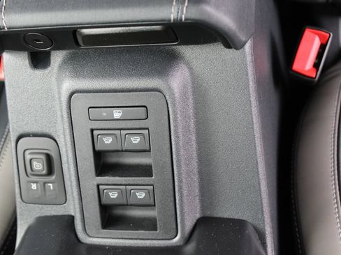 New 2025 Ford Bronco Outer Banks image 24