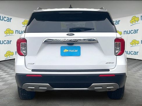 Used 2023 Ford Explorer XLT w/ Equipment Group 202A image 5
