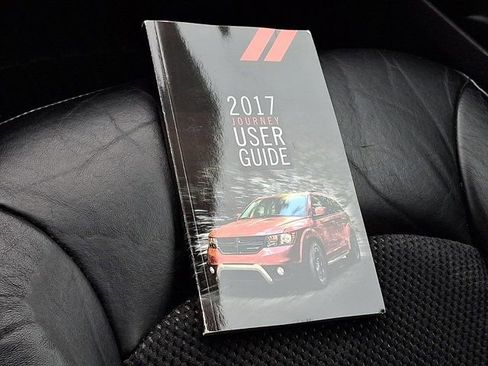 Certified 2017 Dodge Journey Crossroad image 25
