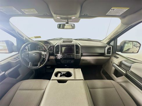 Used 2018 Ford F150 XLT w/ Equipment Group 302A Luxury image 10