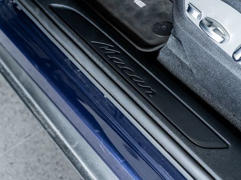 Certified 2026 Porsche Macan AWD/4WD image 13