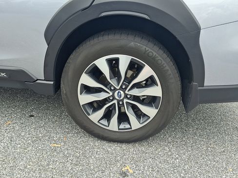 Certified 2023 Subaru Outback Limited AWD/4WD image 7