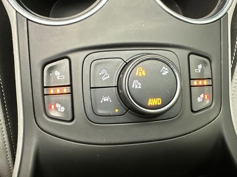 Used 2022 GMC Terrain SLE w/ Driver Convenience Package image 30