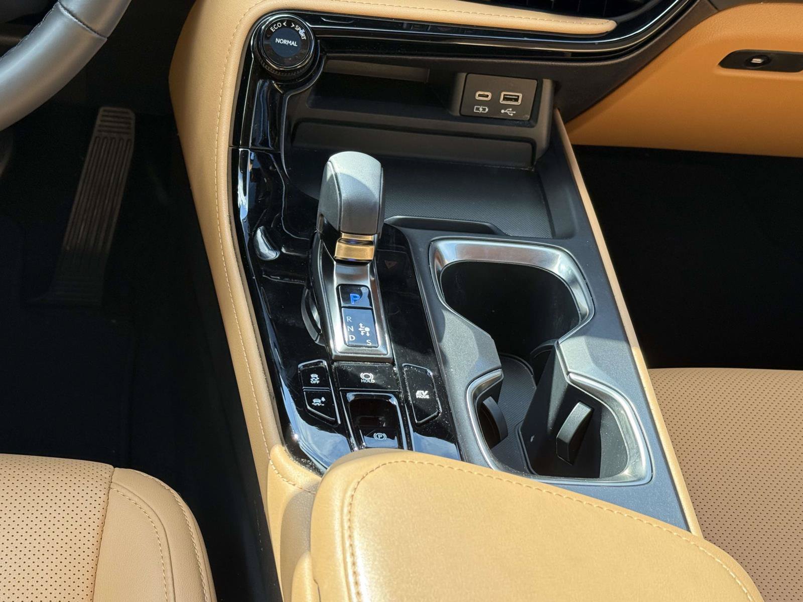 Used 2024 Lexus NX 350h AWD w/ Cold Area Package image 19