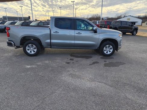 Used 2025 Chevrolet Silverado 1500 LT image 6