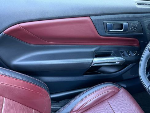 Used 2024 Ford Mustang GT Premium image 30