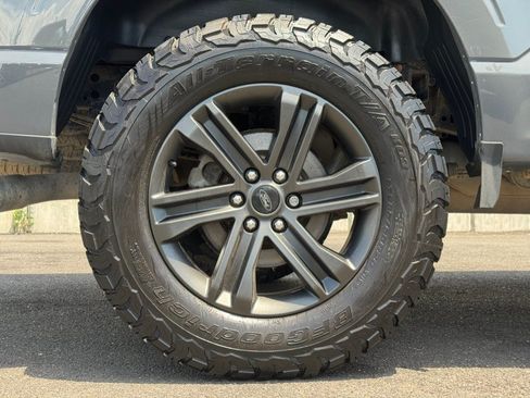 Used 2021 Ford F150 Lariat w/ Equipment Group 502A High AWD/4WD image 19