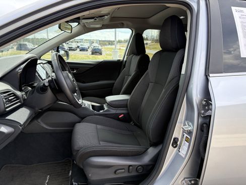 Used 2025 Subaru Outback Premium image 26