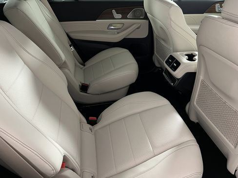 New 2025 Mercedes-Benz GLS 450 4MATIC image 25