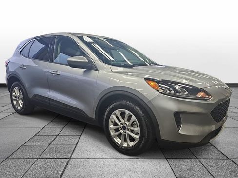 Used 2021 Ford Escape SE FWD image 3