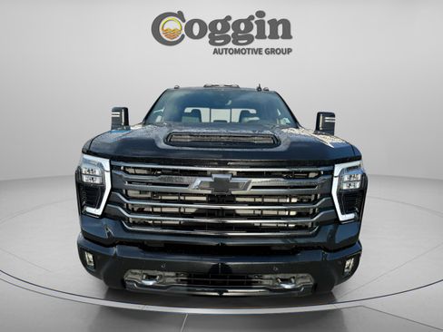 Certified 2024 Chevrolet Silverado 2500 High Country w/ High Country Premium Package image 5