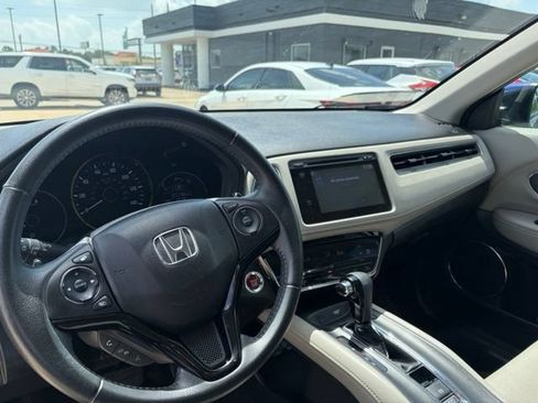 Used 2016 Honda HR-V EX-L image 4