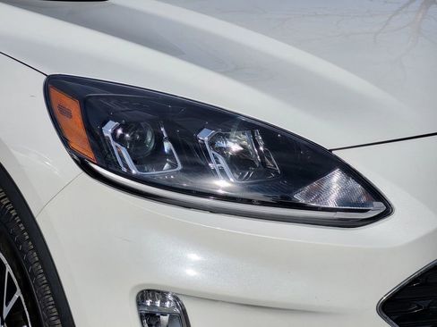 Used 2022 Ford Escape SEL w/ Class II Trailer Tow Package image 28