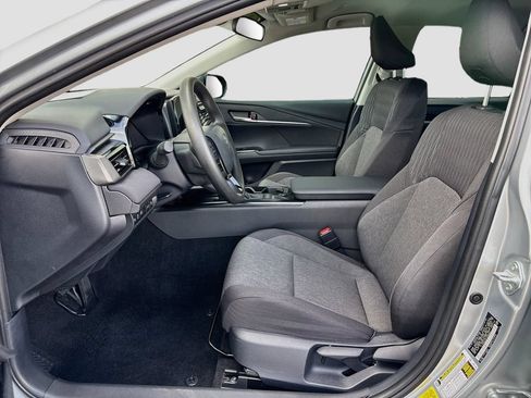 Used 2026 Toyota Camry LE FWD image 18