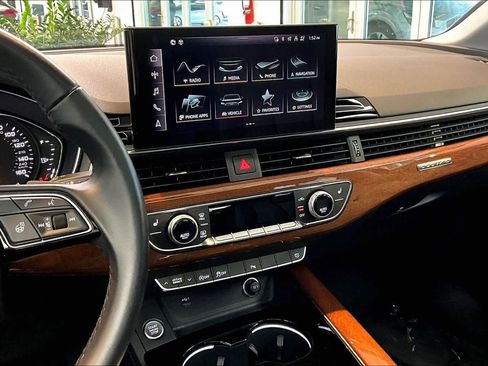 Used 2022 Audi A4 2.0T Premium w/ Convenience Package image 6
