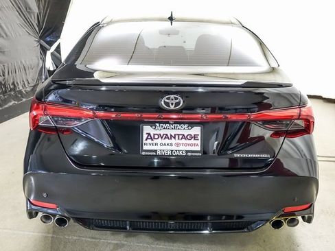 Certified 2022 Toyota Avalon Touring image 6