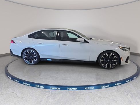 Used 2026 BMW 530i 530i w/ M Sport Package image 6