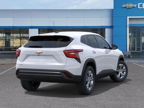 New 2026 Chevrolet Trax LS FWD image 4