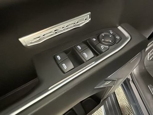 Used 2024 GMC Sierra 1500 Denali w/ Denali Reserve Package AWD/4WD image 11