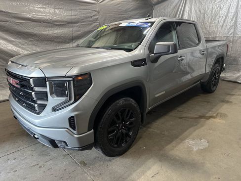Used 2024 GMC Sierra 1500 Elevation AWD/4WD image 3