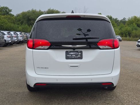 New 2026 Chrysler Voyager LX image 11