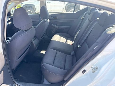 Used 2020 Nissan Altima 2.5 S FWD image 6