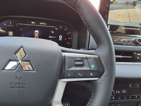 Used 2026 Mitsubishi Outlander SEL FWD image 19