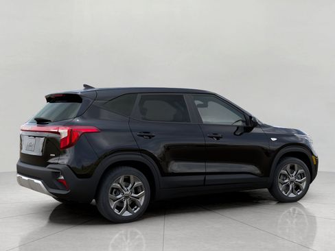 New 2026 Kia Seltos LX AWD/4WD image 6