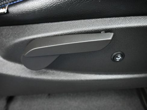 Used 2022 Chevrolet Colorado LT image 43