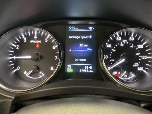 Used 2017 Nissan Rogue SV FWD image 15