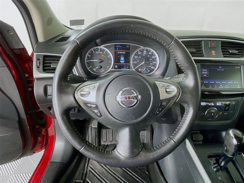 Used 2019 Nissan Sentra SV FWD image 14