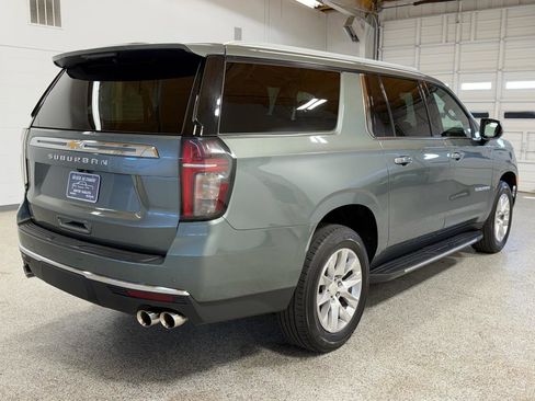Used 2023 Chevrolet Suburban Premier RWD image 6