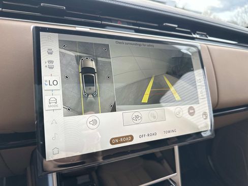 New 2026 Land Rover Range Rover SE AWD/4WD image 16