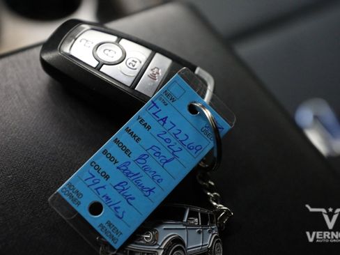 Used 2022 Ford Bronco Badlands w/ Sasquatch Package image 12