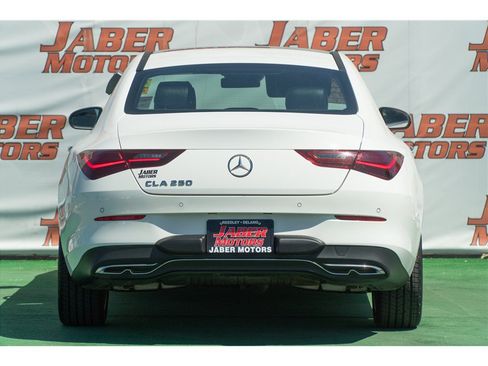Used 2025 Mercedes-Benz CLA 250 image 2