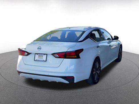 Used 2025 Nissan Altima 2.5 SV image 12