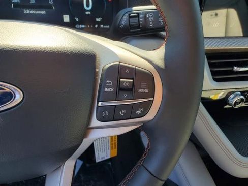New 2026 Ford Explorer Active w/ Active Comfort Package image 24