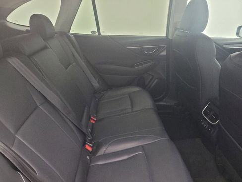 Used 2021 Subaru Outback Limited w/ Tech Package 3 image 19