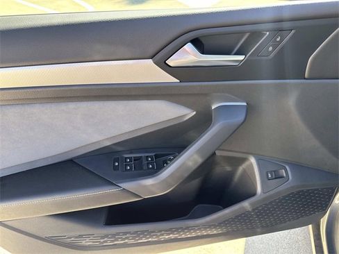 New 2026 Volkswagen Jetta SE image 18