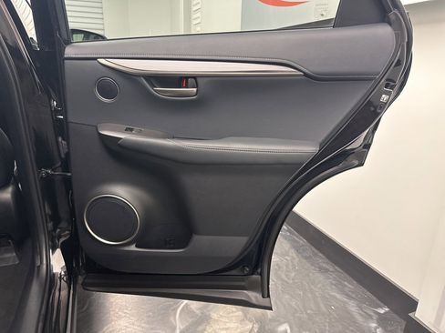 Used 2015 Lexus NX 300h AWD image 12