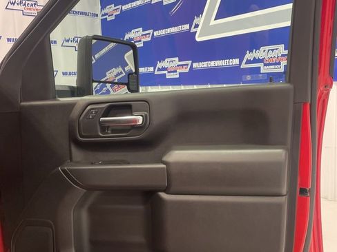 Used 2025 Chevrolet Silverado 2500 Custom w/ Custom Convenience Package image 35