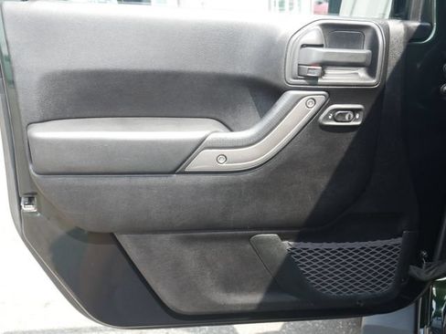 Used 2011 Jeep Wrangler Sport AWD/4WD image 9