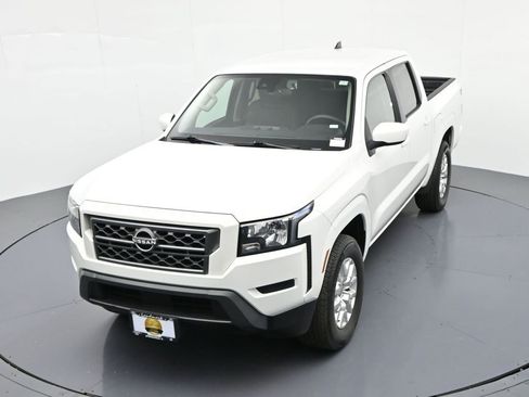 Used 2023 Nissan Frontier SV w/ Technology Package RWD image 21