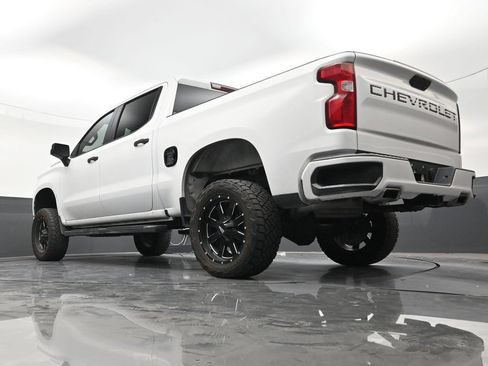 Used 2020 Chevrolet Silverado 1500 Custom w/ Custom Value Package RWD image 22
