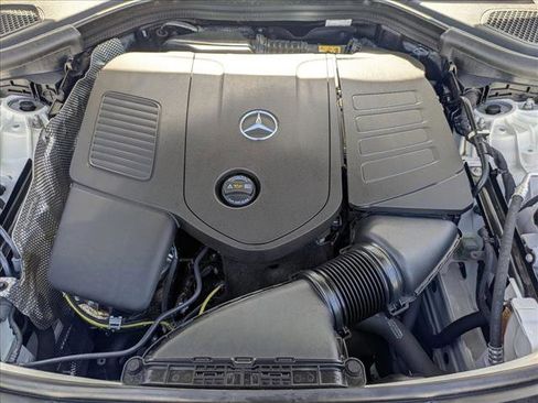 Certified 2025 Mercedes-Benz GLC 300 image 25