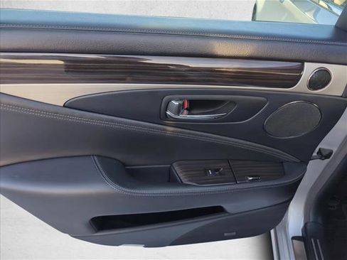 Used 2014 Lexus LS 460 w/ Comfort Package RWD image 8