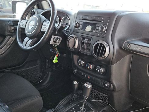 Used 2017 Jeep Wrangler Unlimited Sport w/ Quick Order Package 24S image 29