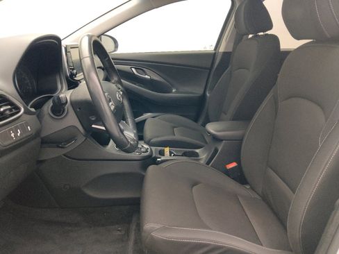 Used 2018 Hyundai Elantra GT w/ Style Package 02 FWD image 17