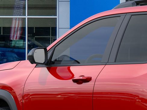 New 2026 Chevrolet Equinox LT w/ Midnight Edition image 12