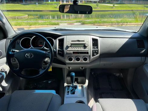 Used 2005 Toyota Tacoma 4x4 Access Cab image 18